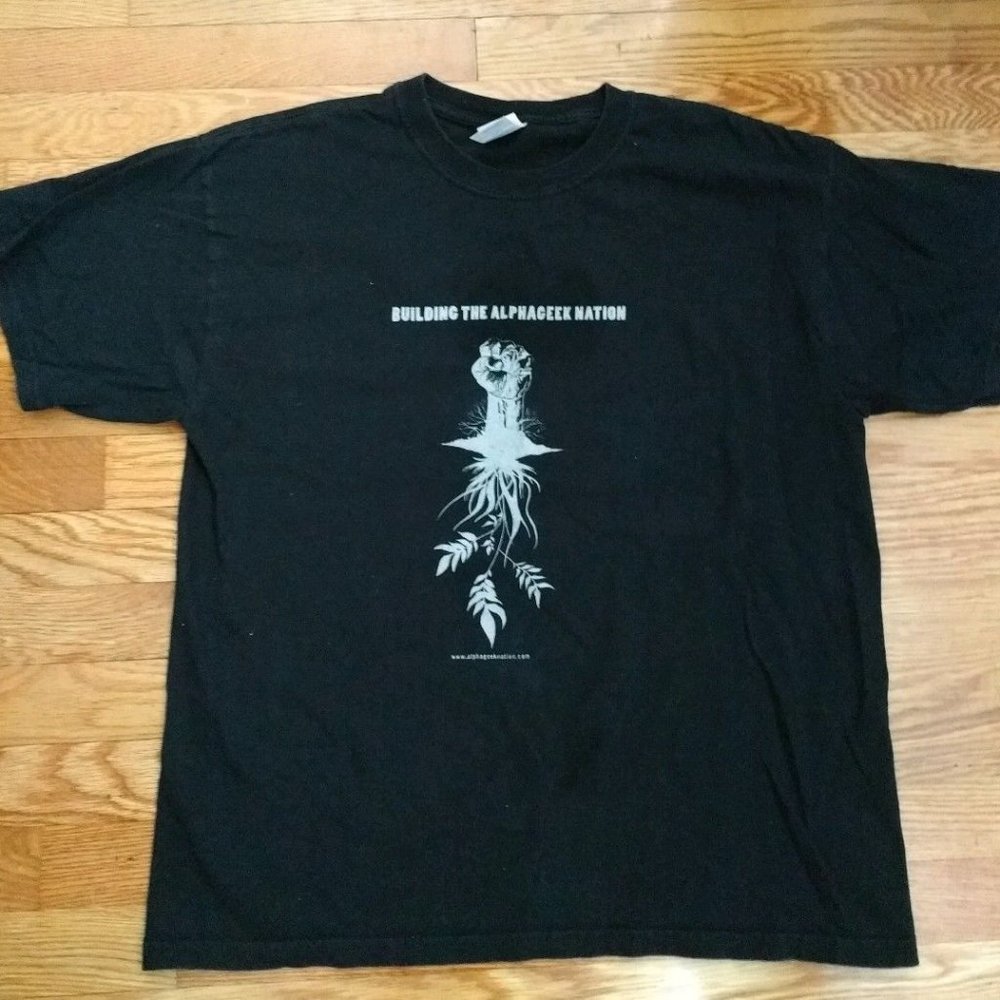 ALPHAGEEK NERD MEN'S VINTAGE T-SHIRT SIZE L